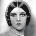 Lucille Mendez als Linda Richards