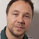 Stephen Graham als Jerry Westerby