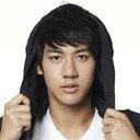 Jacob Hwang als Yi Sheng / "Louis"