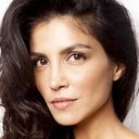 Nazneen Contractor als Rima Harewood