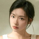 王云云 als Yun Qi