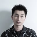 遠藤雄弥 als Takeshi Shinabe