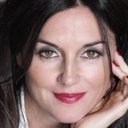 Lisa Zane als Elizabeth Braden