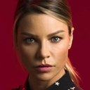 Lauren German als The Hitchhiker