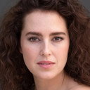 Yaprak Özdemiroğlu als Şekerpare
