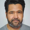 Alexander Rivero als Custodian