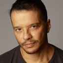 Paulo Vinícius als Luciano