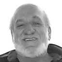 Gaston Dussault als Elderly man in intensive care