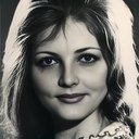 Ольга Науменко als Аннушка - внучка Пузырина