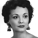 Louise Carletti als Martine de Lainville