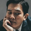강충훈 als Dong-woo's Colleague