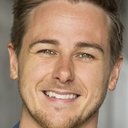 Richard Alan Reid als Bell Boy