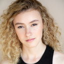 Ella Dixon als Kat Sandburg