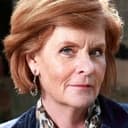 Buffy Davis als Mrs. Webb