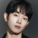 이지봄 als Sang-hyun