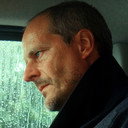 Daniel Roberts als Joel