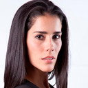 Gianella Neyra als Sandra