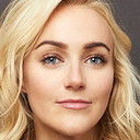 Betsy Wolfe als Cordelia