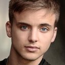 Parry Glasspool als Raz