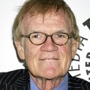 Jack Riley als Doctor Ziegler