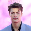 Blake Draper als Graham Lansing