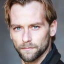 Joe Anderson als Henry Austen