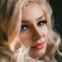 Sierra Loxton als Sierra Loxton