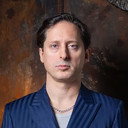Carl Barât als Self