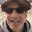 Kenneth J. Scherr als Frisbee Salesman