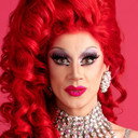 Divina De Campo als Herself