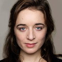 Josephine Starte als Jen