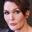 Tara Rosling als E.R. Doctor