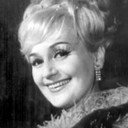 Marika Németh als Rolla