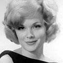 Roxanne Arlen als Miss Electra