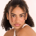 Nicole Bruner als Taylor
