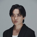 鳥越裕貴 als Taku