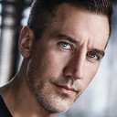 Matthew Sauvé als Dr. Lindsay