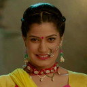 Shweta Singh als Mahua