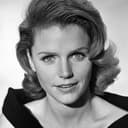 Lee Remick als Kelly Sherwood