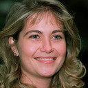 Fleur Bennett als Mavis Moulterd