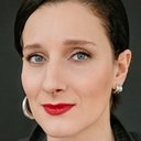 Мариэтта Цигаль-Полищук als female officer