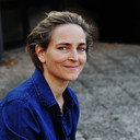 Bettina Hoppe als Anni Wadle