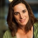 Christine Kent als Secretary / Background