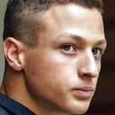 Théo Cosset als Moati