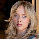 Sofia Greenwald als Dana