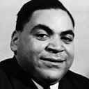 Fats Waller als 'Fats' Waller (archive footage)