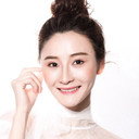 周婷 als Miss Cheng