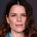 Neve Campbell als Kate Burkholder