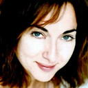 Héléna Grouchka als Muriel, Laurent's fiancée