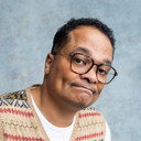 Daniel Edwards als Loca